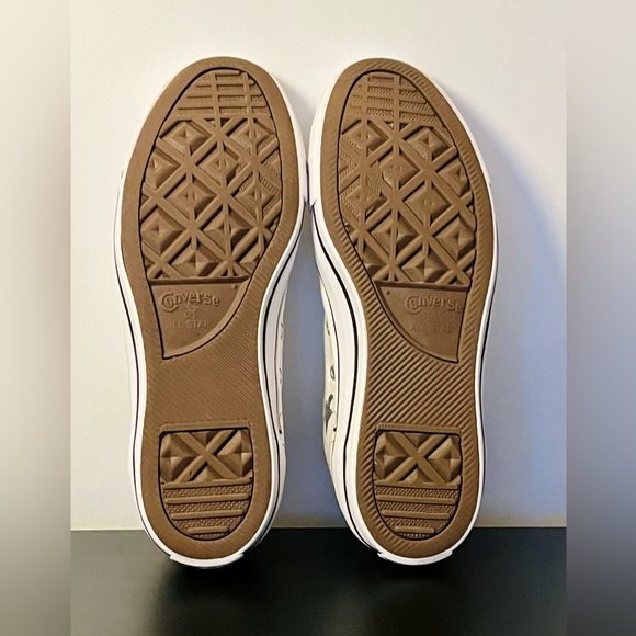 Converse “Pepe Le Pew” Chuck Taylor All Star - Picture 5 of 6